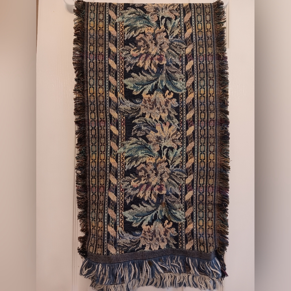 Vintage Goodwin Weavers Table runner